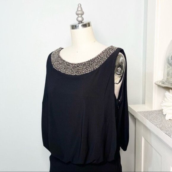 Cachet Black Beaded Neckline Open Back Sheath Dress Medium - Picture 5 of 10